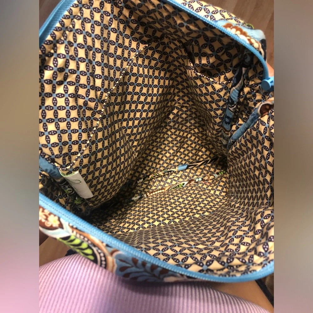 Vera Bradley Bag - Picture 5 of 7